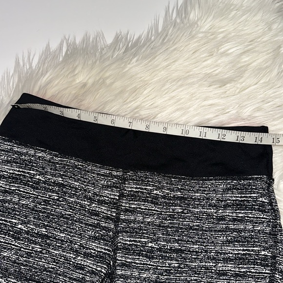 MATERIAL GIRL WORKOUT SHORTS - Picture 4 of 6